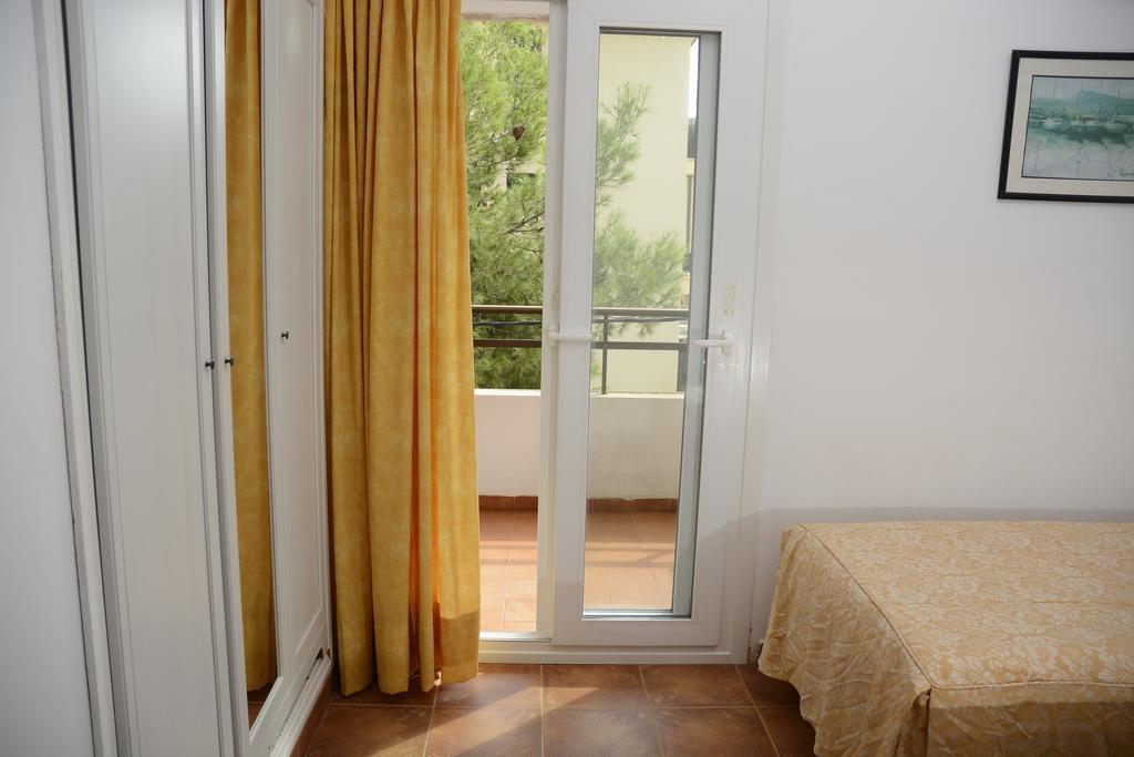 Sa Marina Apartment Cala Millor  Room photo